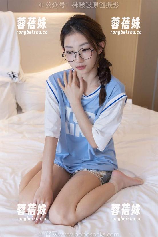 BoBoSocks袜啵啵-周周 BoBoSocks袜啵啵 - 周周的写真,厚肉丝的魅力,你真的能抵挡得住吗?