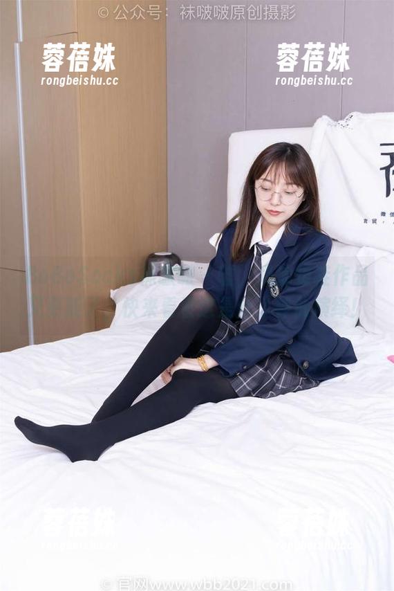 BoBoSocks袜啵啵 - 嘘，奶油板鞋作品又更新了，快来看看这是什么神仙演绎！