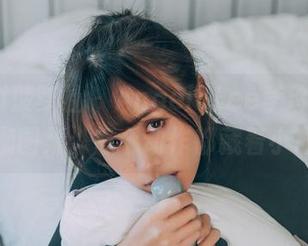 BoLoli菠萝社 – AngelaLee李玲的私房瑜伽图集：每个动作都藏着小心思
