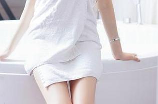 GIRLT果团网 – 我说，萌神妹妹的灰丝简直太有气质，免费原图等你来拿！