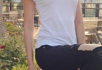 IESS异思趣向 – 谁说黑丝秘书只能是幻想?看看婉萍,免费原图给你意外惊喜!