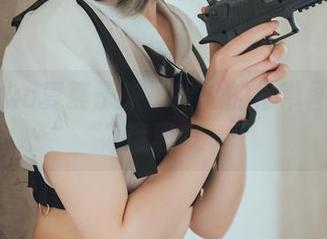 Natsuko夏夏子来了!她的吊带图库有点意思哦