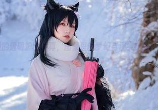 Neko薇薇的透明护士写真,图集里的梦幻与现实交织,你看懂了吗?