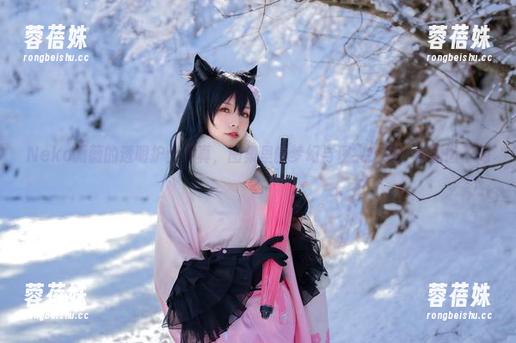 Neko薇薇的透明护士写真，图集里的梦幻与现实交织，你看懂了吗？