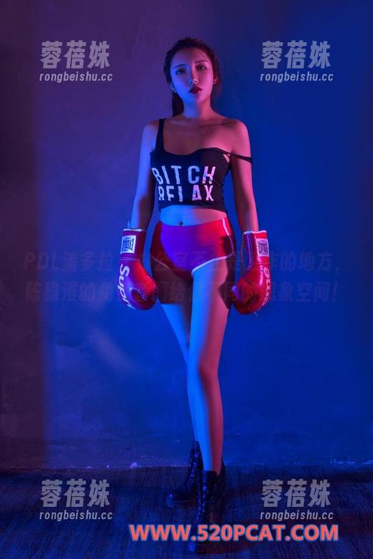 PDL潘多拉 - 办公室不止是工作的地方，陈雅漫的免费套图给你不同的想象空间！