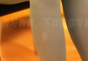 ROSI翘臀写真集，下载完你可能会想太多