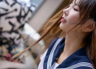 最新图册：看Seoyool(서율)如何用微型比基尼挑战你的视觉极限！