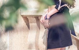 TouTiao头条女神 – 原图直击，信悦儿在校服里的样子，让我想起了校园那些年…