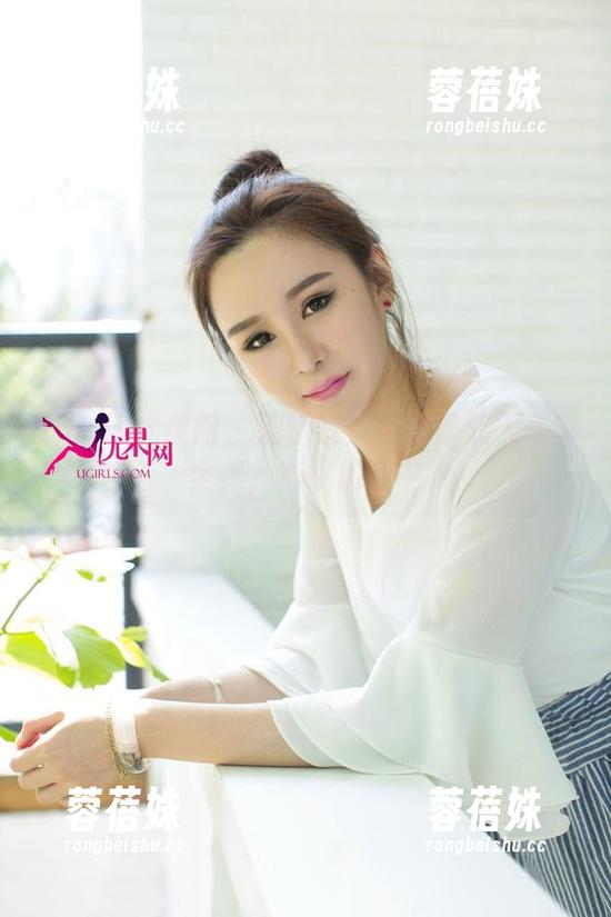 UGirls尤果网 - 别错过！杨晨晨双人写真全集，心跳加速中