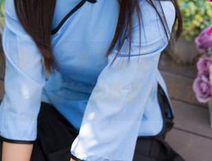 UGirls尤果网 – 水波荡漾，谭晓彤泳池原图精选，心情愉悦得就像在水里漂！