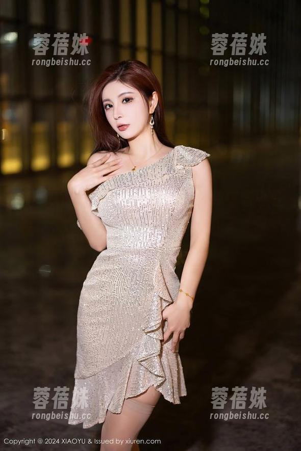 XIAOYU语画界 - cherry绯月樱海边写真，美图虽好，可别让海水意外变成你妒忌的眼泪