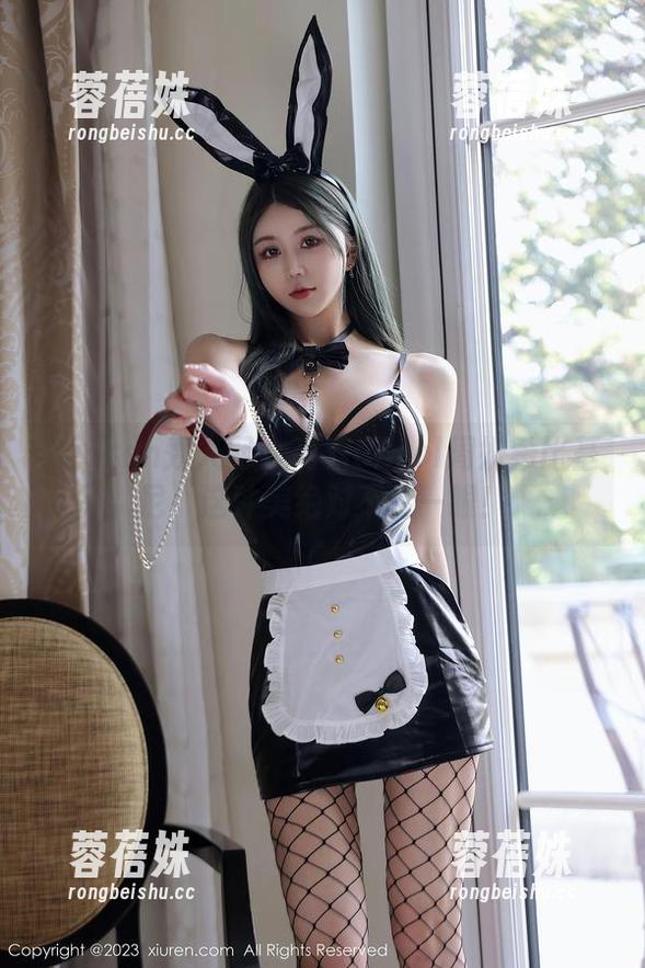 Xiuren秀人网 - 高清Carol周妍希比基尼，这种美绝对不止一眼！