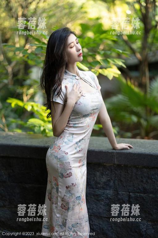 Xiuren秀人网-大琪琪Emily Xiuren秀人网 - 网盘里的粉色梦境——大琪琪Emily的写真合集!快来围观!