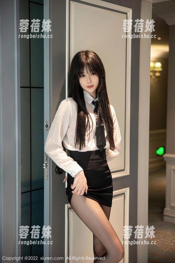 Xiuren秀人网-安然Maleah Xiuren秀人网 - 和安然Maleah女友一起探秘:她的私房是个有故事的地方!