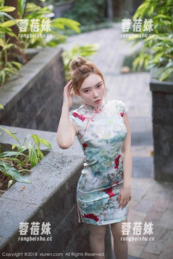 Xiuren秀人网 - 在线见证小乔babyb的瑜伽合集，身体的柔韧性真是太让人嫉妒了！