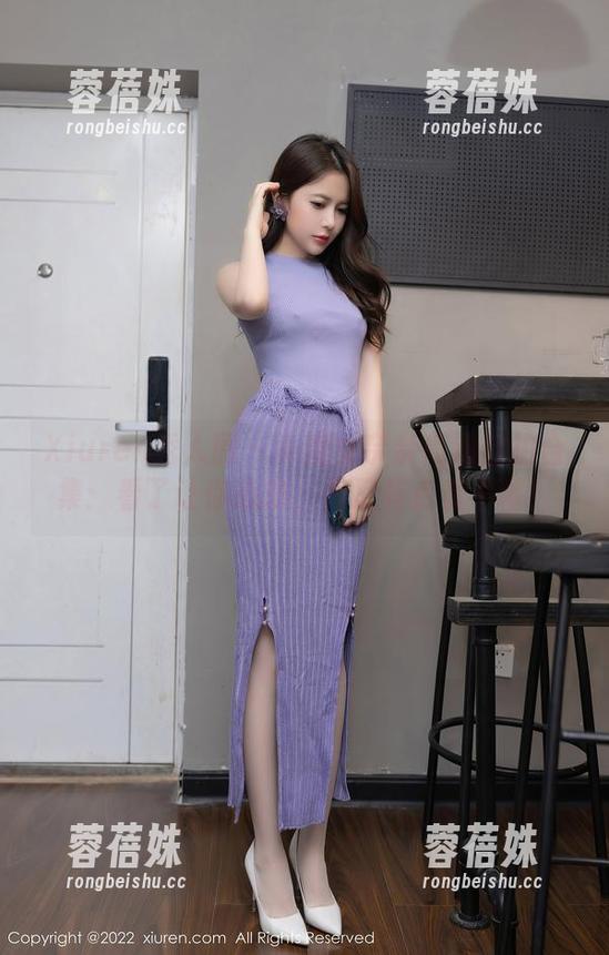 Xiuren秀人网 - 小魔女奈奈高清自拍合集：看了让你心动，但又有点看不懂！