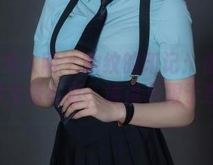 Xiuren秀人网 – 豹纹的印记：徐莉芝Botty的免费写真，谁说只限于野外？