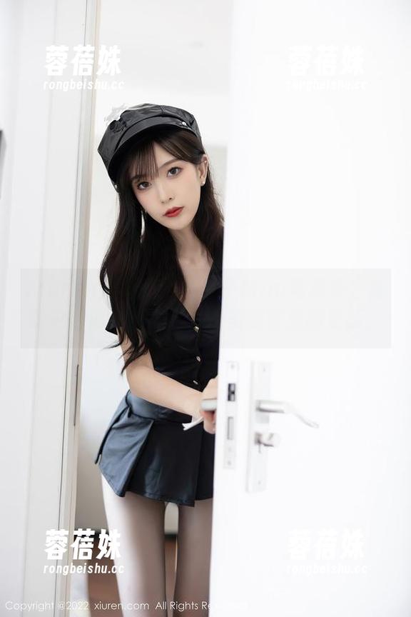 Xiuren秀人网 - 糯美子Mini写真集：运动中的那一瞬，简直是美到窒息的更新。