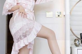 Xiuren秀人网 – 无圣光的夏天,看看“良人非爱人”如何玩转写真。