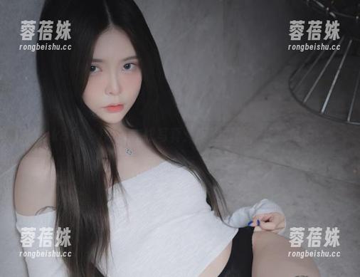 Yuka(유카)短裤在线写真：短到冒险，长到风情！