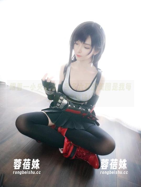 跟着一小央泽飘，宝多六花的美图是我每天的心灵鸡汤！