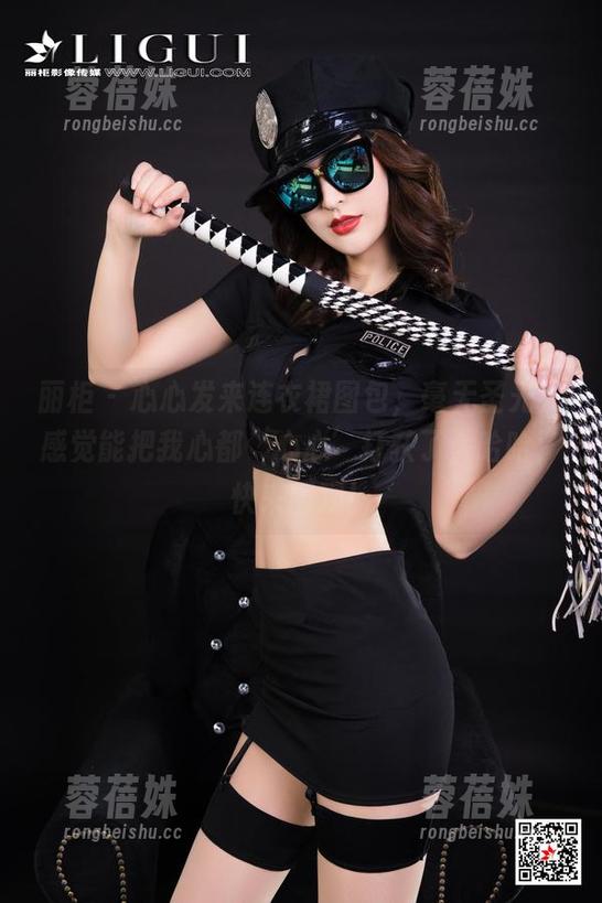 丽柜 - 心心发来连衣裙图包，毫无圣光，感觉能把我心都‘心心’打获了，哈哈，快来围观！