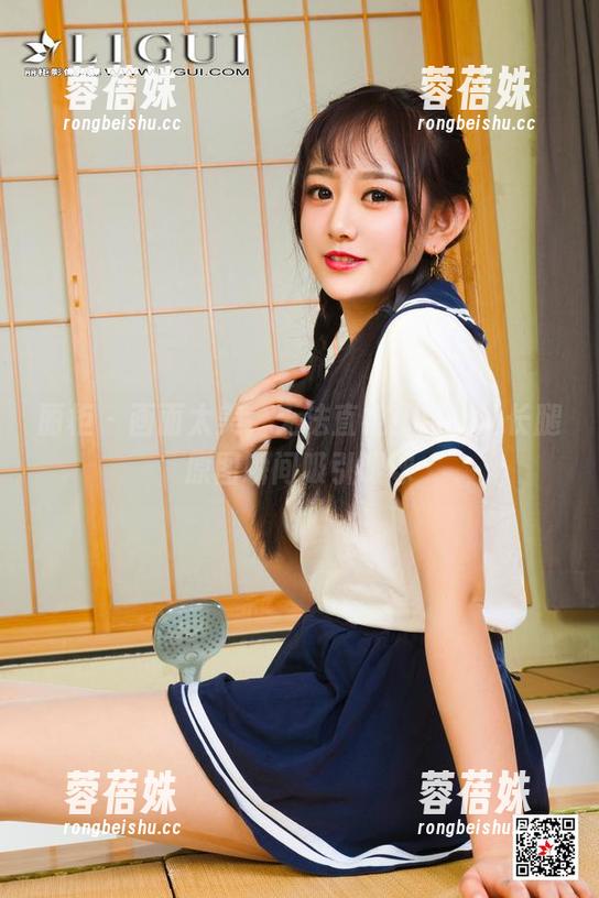 丽柜 - 画面太美，无法直视！甜甜的长腿原图瞬间吸引眼球