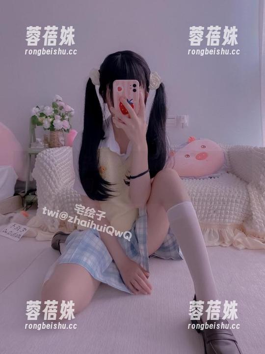 二阶堂宅绘子的粉色之旅，全套图片让人想在梦里徘徊，心里默默感叹：真好看！