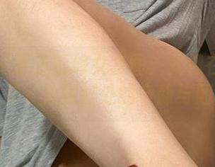 微密圈 – 于芷晴修女套图:就像在看一部慢电影,恰到好处的宁静与期待。