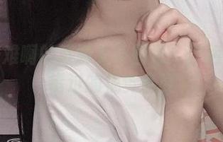 佳佳好难啊的透明女仆图包：你绝对不想错过的视觉享受