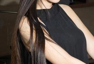 克拉女神 – 这组盈盈的少女写真，简直是审美的新冒险！