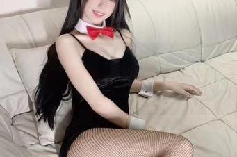 微密圈 – 十万口草莓粥粥的写真集：粉色瞬间，精选得让人心跳加速