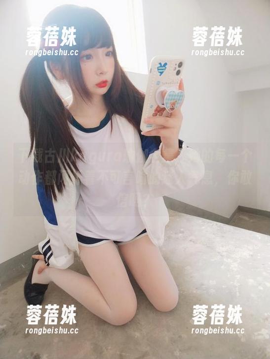下载古川kagura瑜伽全集，她的每一个动作都闪烁着不可言喻的迷人气息，你敢信吗？