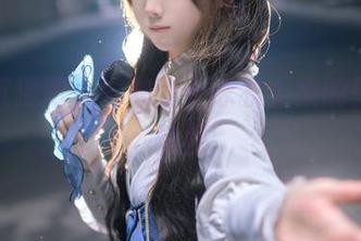 一起沉浸吧，名赖弥七泳衣合集的壁纸新视野