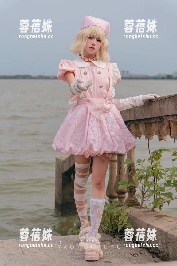 咬一口兔娘的修女梦：壁纸合集让人想不到的视觉对撞！
