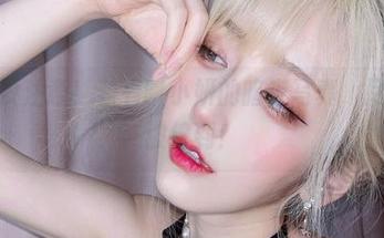 猫女出没注意！看看啾小妍的暗夜写真，尽量不要被撩到！