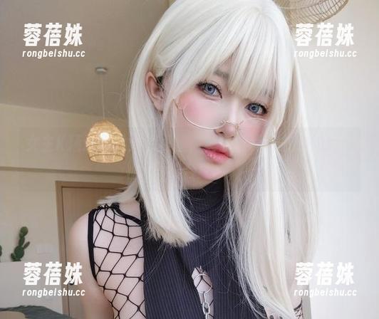 女主K精选作品：裤里丝，解锁时尚与魅惑的完美结合！