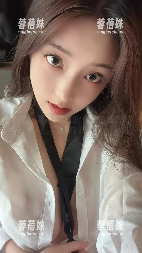 微密圈 - 花裙党看这里！奶雯的免费图包，赞到飞起！