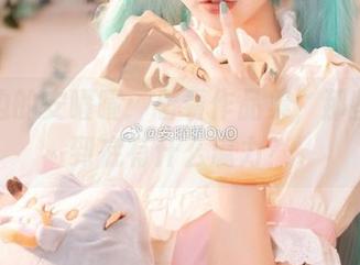 泳池边的安曜曜:看看作品集,那些原图到底有什么魔力?