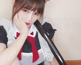 天城的闲暇片刻：点击小仓千代w的高清图库，感受那份轻松