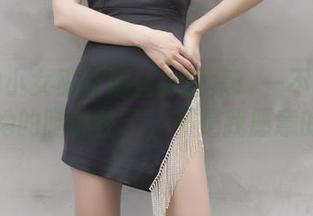在线的小女巫露娜丝袜图集:一不小心就被她的腿迷住了,不是我愿意的!