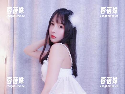 看到小小奶瓶儿的花嫁美图，感觉我的生活都变得更美好了，怎么办！
