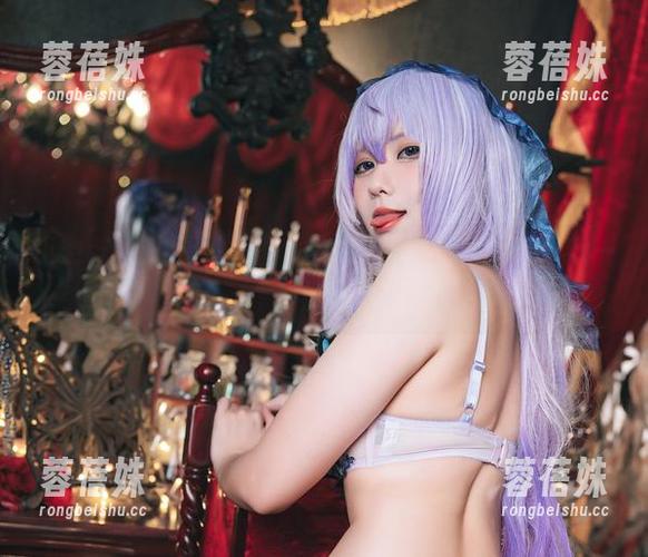 小空sora的厨娘美图，让人忍不住想在厨房里躲一躲。