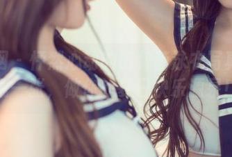 尤果网 – 怦然心动的田梓茵泳衣写真：下载一张，做你的夏日快乐源泉！