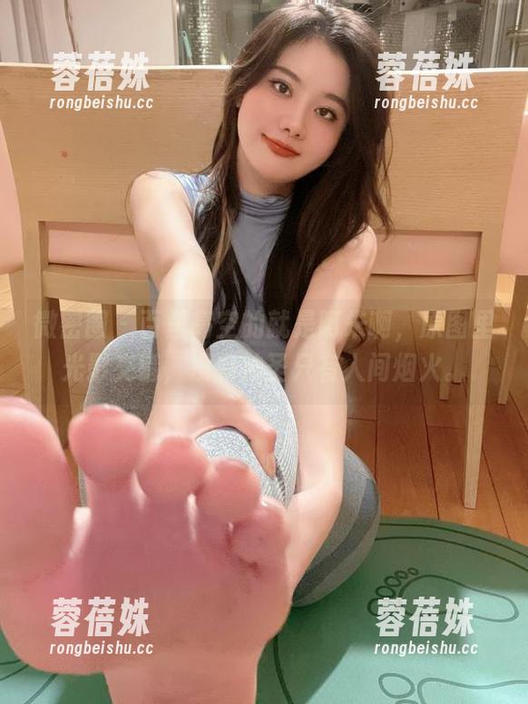 微密圈 - 百里高空的就是阿朱啊，原图里光影交错，没有神圣只有人间烟火。