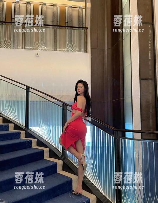 微密圈 - 就是阿朱啊的裸足梦游：写真集分享，谁规定脚丫子不能有个性？