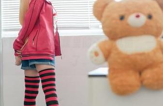 毛衣与幼水铃衣：写真集里的千种风情，一不小心上瘾了。