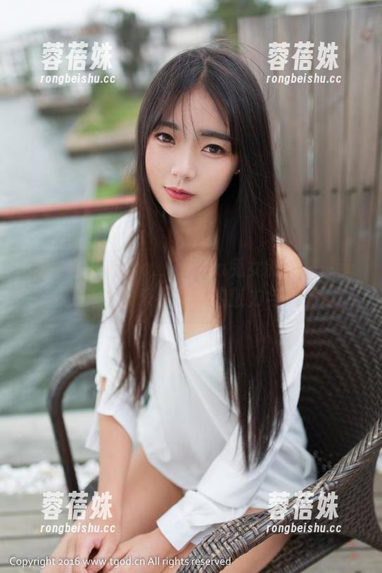 推女神 - 柠檬c_lemon兔女郎合集最新更新，快来看看她的魅力与调皮