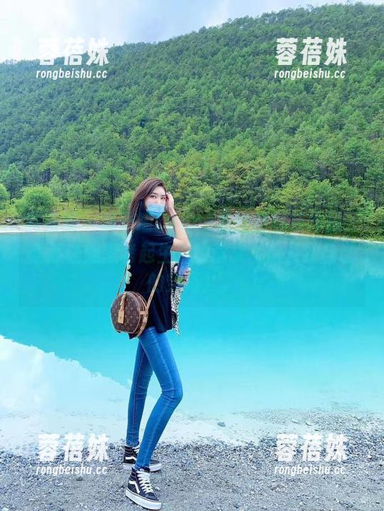 林子喵Lynne 微密圈 - 林子喵Lynne和她的丝袜作品,居然让我思考起生活的意义(以及我自己的穿搭)。