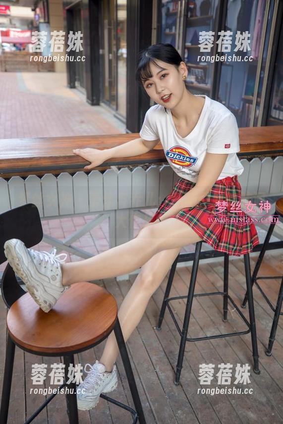 梦丝女神 - 蕾丝与乔儿：私拍引发的脑洞大作战！